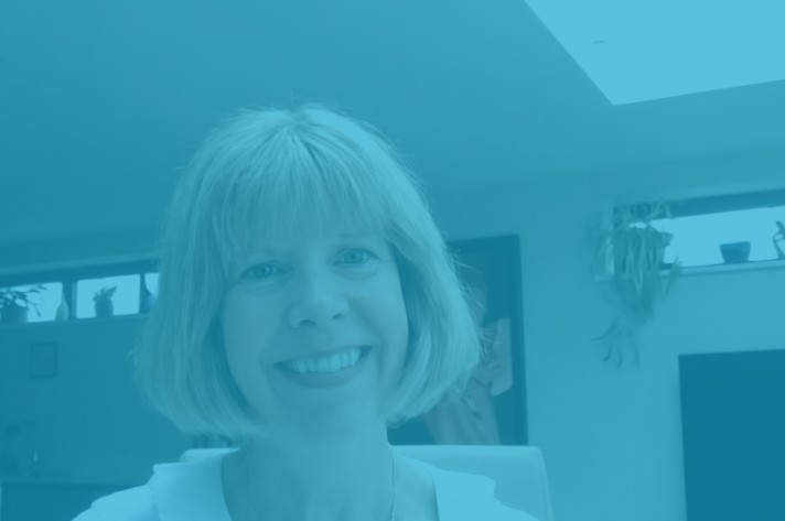 Sally’s Cheltenham Success Story: The Athena Electric Roof Lantern Blind