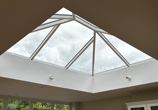 Report: Retrofit Electric Roof Lantern Blind Options 2700mm x 3600mm