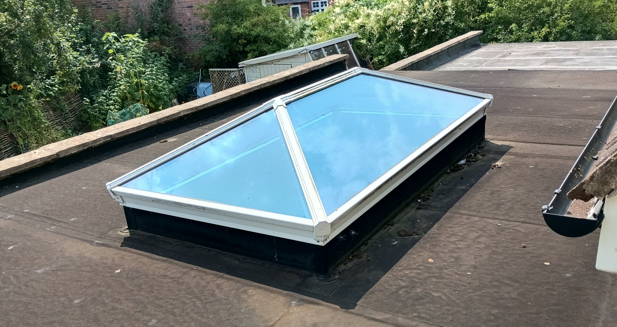 Electric Roof Blind Recommendation and Cost Summary for Small Lantern